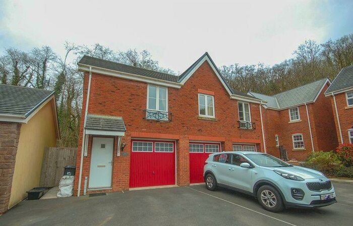 2 Bedroom Flat To Rent In Ynys Y Nos, Neath, SA11