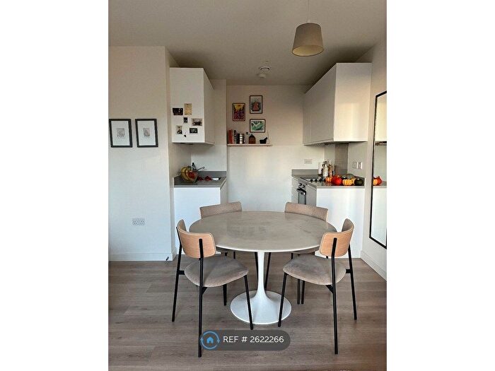 1 Bedroom Flat To Rent In Varcoe Road, London, SE16