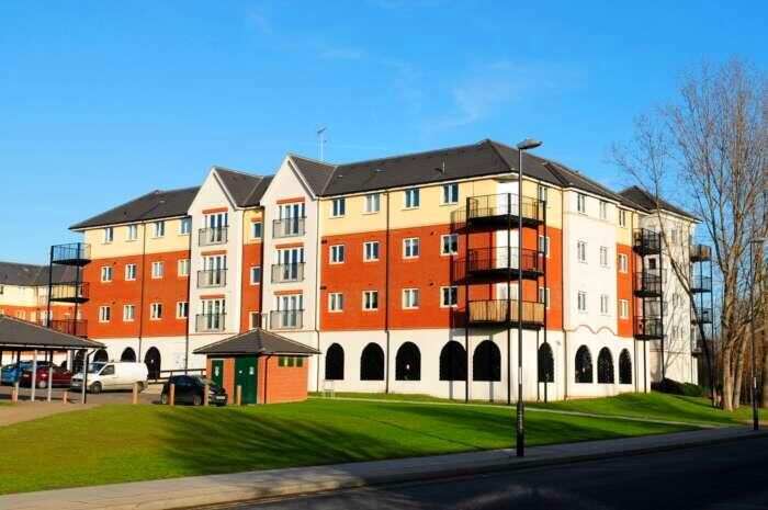 2 Bedroom Apartment To Rent In Pettacre Close, West Thamesmead, SE28