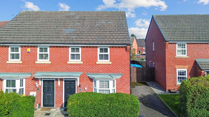 3 Bedroom Semi-Detached House For Sale In Cedar Gardens, Newton-Le-Willows, WA12