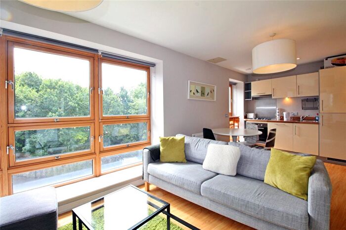 2 Bedroom Flat To Rent In Horizon, Broad Weir, Bristol, Somerset, BS1