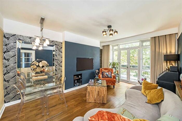 2 Bedroom Flat For Sale In Brighton Terrace, Brixton, SW9