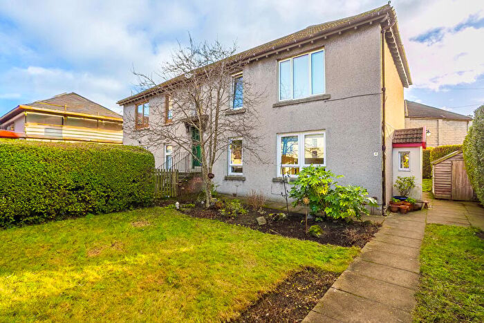 3 Bedroom Flat For Sale In Lochend Avenue, Edinburgh, EH7