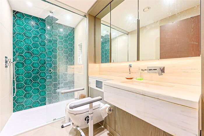 1 Bedroom Flat To Rent In Parrs Way, London, W6