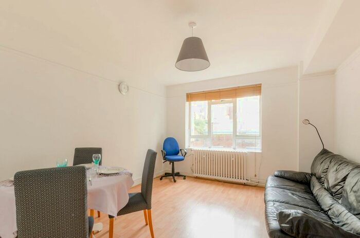 2 Bedroom Flat To Rent In Abbots Manor, Pimlico, London, SW1V