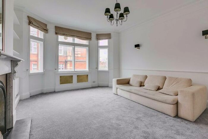2 Bedroom Flat To Rent In Aberdeen Court, Maida Vale, W9