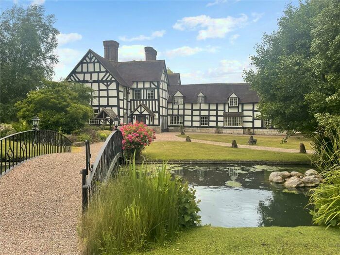 6 Bedroom Equestrian Facility For Sale In Astwood Bank, Redditch, Worcestershire, B96