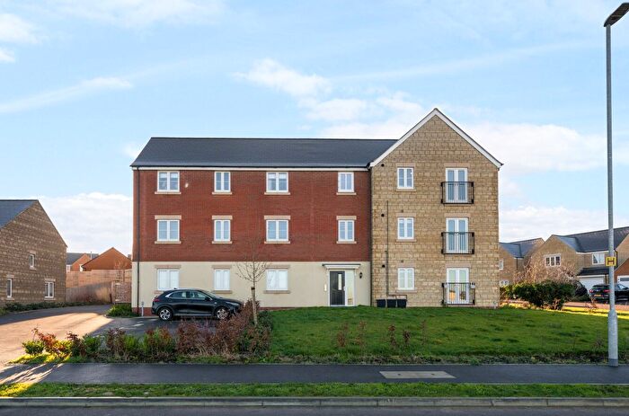2 Bedroom Flat For Sale In Airfield Way, Weldon, Corby, NN17