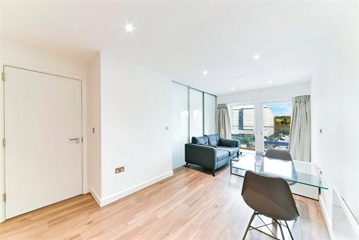 Studio To Rent In Celeste House, Caversham Road, London, NW9