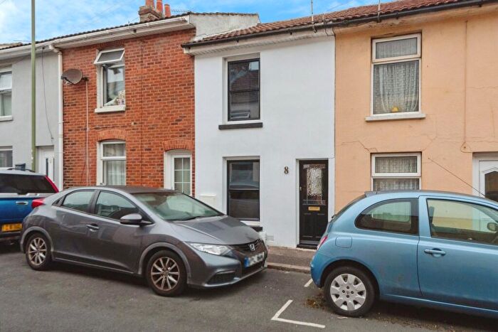 2 Bedroom Terraced House For Sale In Alma Street, Gosport, PO12