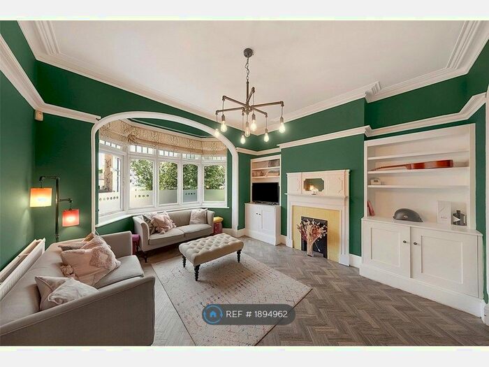 5 Bedroom Semi-Detached House To Rent In Old Devonshire Road, London, SW12