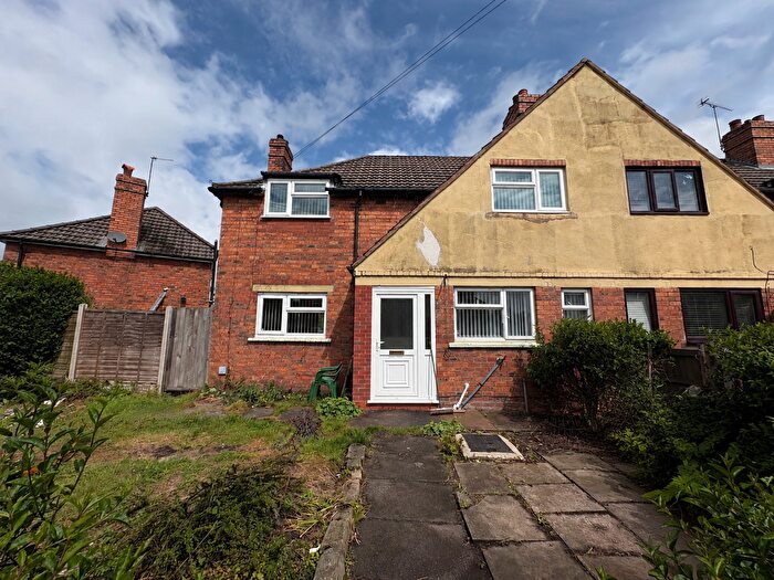 3 Bedroom Semi-Detached House To Rent In Millard Road, Bilston, WV14