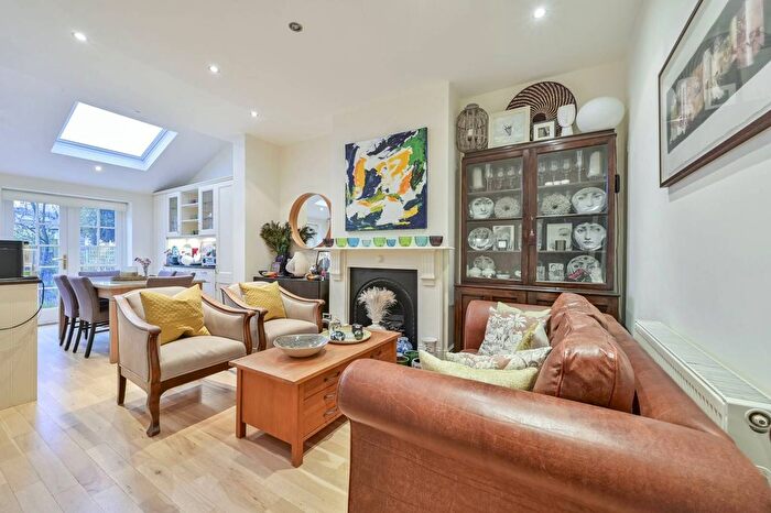 4 Bedroom Terraced House To Rent In Braemar Avenue, Southfields, London, SW19