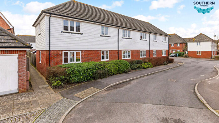 2 Bedroom Flat For Sale In Kelmscott Court, Kelmscott Way, Bognor Regis, Bognor Regis, PO21