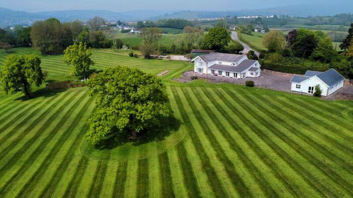 7 Bedroom Detached House For Sale In The Haven, Sluvad Road, New Inn, Pontypool, NP4