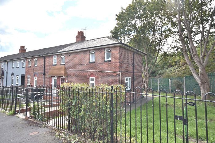 2 Bedroom End Of Terrace House For Sale In Wykebeck Avenue, Leeds, West Yorkshire, LS9