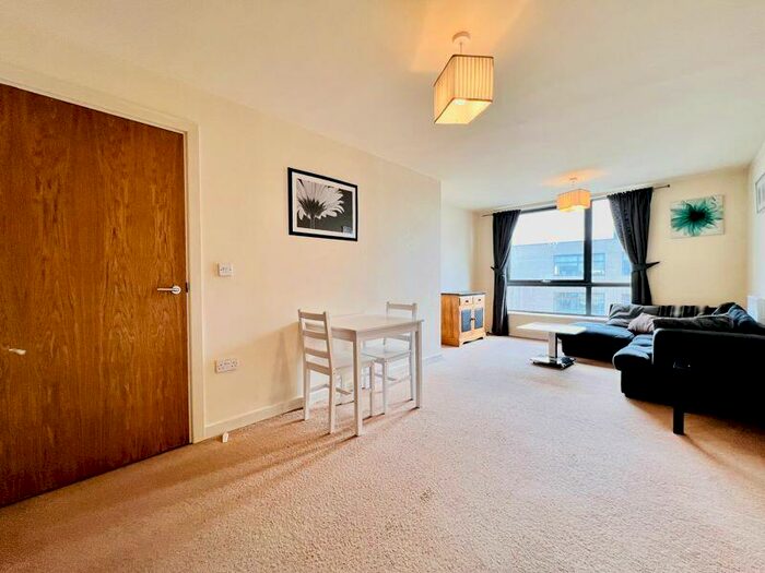 1 Bedroom Flat To Rent In High Street, Stratford, E15