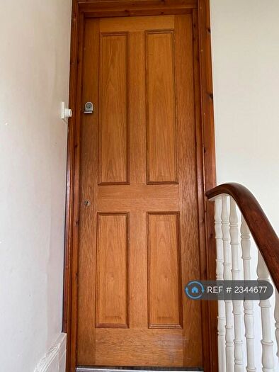 1 Bedroom Flat To Rent In Queens Park Road, Brighton, BN2