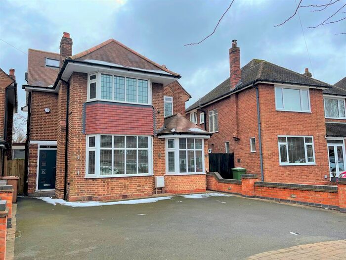 5 Bedroom Detached House To Rent In Shakespeare Drive, Solihull, B90