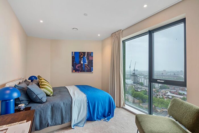 2 Bedroom Flat To Rent In Riverstone Heights, Reed Avenue, London, E3