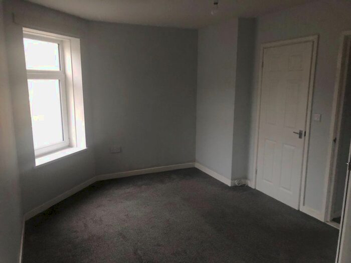 1 Bedroom Flat To Rent In New Dock Road, Llanelli, SA15