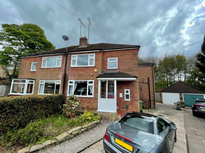 4 Bedroom Semi-Detached House To Rent In St. Matthews Walk, Chapel Allerton, Leeds, LS7