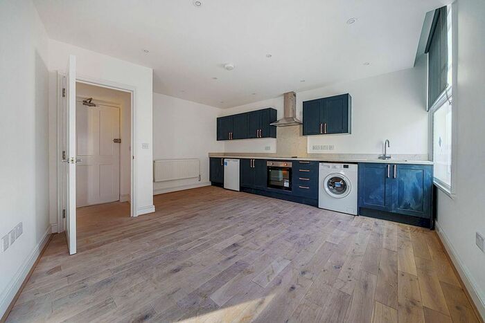 1 Bedroom Flat To Rent In King Street, Maidstone, ME14