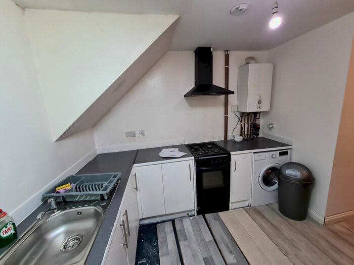 1 Bedroom Flat To Rent In Darlaston Road, Wednesbury, WS10