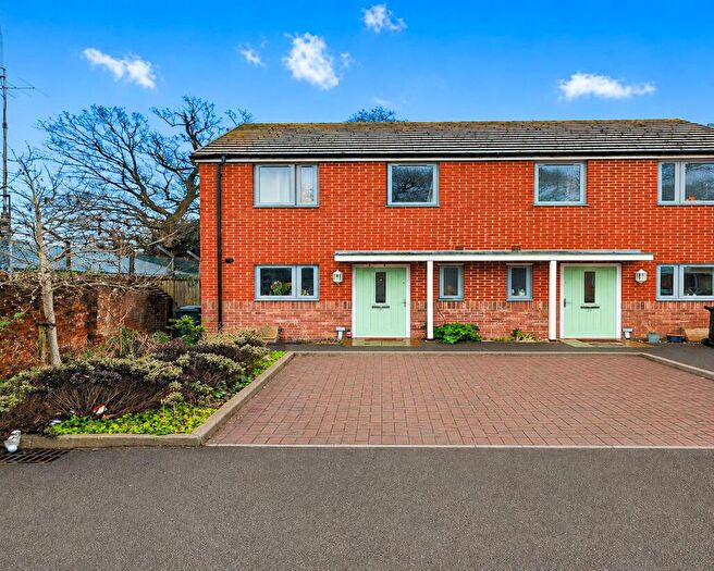 2 Bedroom Semi-Detached House For Sale In Glider Close, Christchurch, BH23