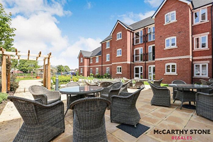 1 Bedroom Flat For Sale In Bilton Road, Rugby, CV22