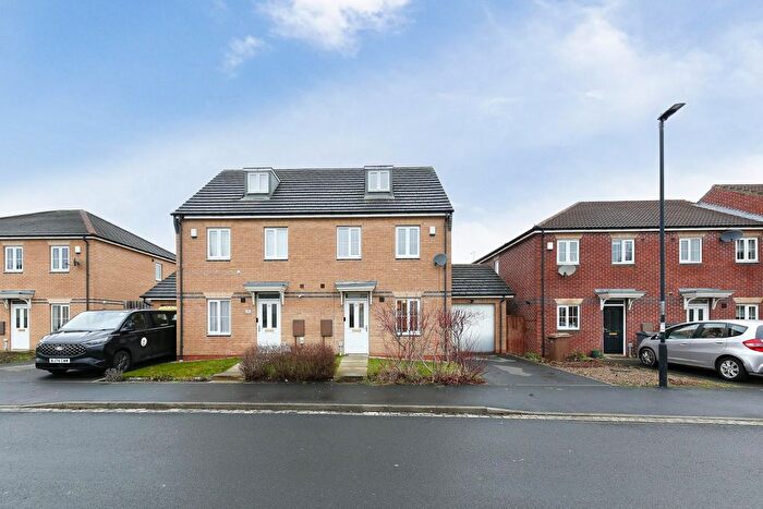 3 Bedroom Property To Rent In Charnwood Avenue, Longbenton, NE12