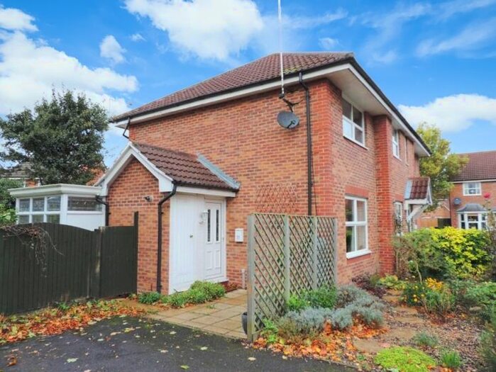 1 Bedroom Semi-Detached House To Rent In Colne Drive, Didcot OX11