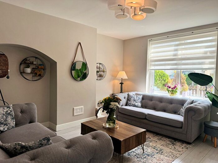 2 Bedroom Detached House To Rent In Alibon Road, Dagenham, RM10