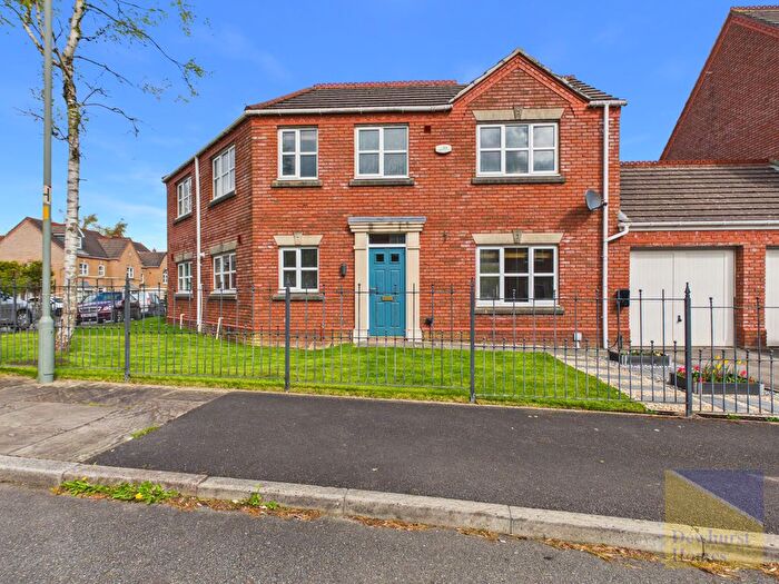 3 Bedroom Semi Detached House For Sale In Kingsbarn Close, Fulwood, PR2