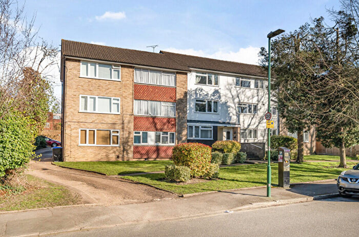 2 Bedroom Maisonette For Sale In Langley Park Road, Sutton, SM2