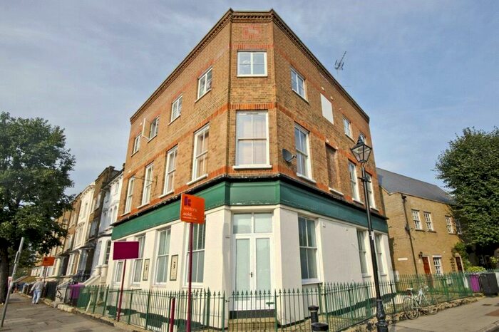 1 Bedroom Flat To Rent In Taverners Court, Grove Road, Bow, London, E3