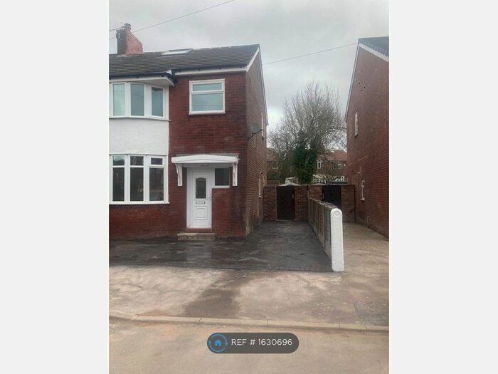 3 Bedroom Semi-Detached House To Rent In Stockport, Stockport, SK2