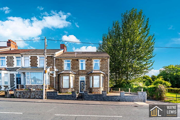 3 Bedroom End Of Terrace House For Sale In Bowls Terrace, Caerphilly, CF83
