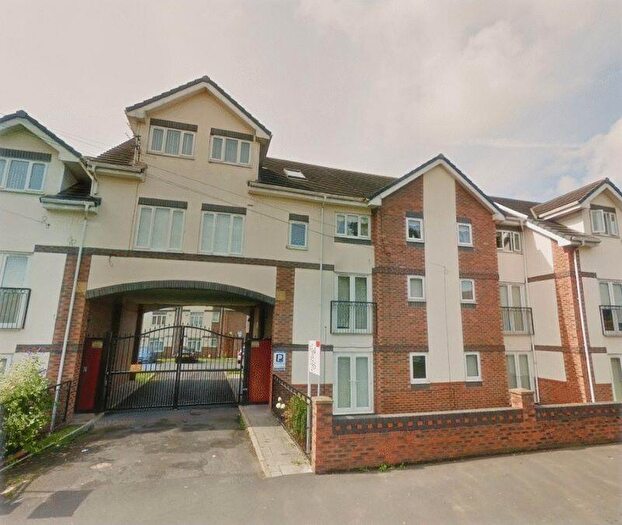 1 Bedroom Flat To Rent In Knightsbridge Court, Liverpool - First Month Rent Half Price, L14
