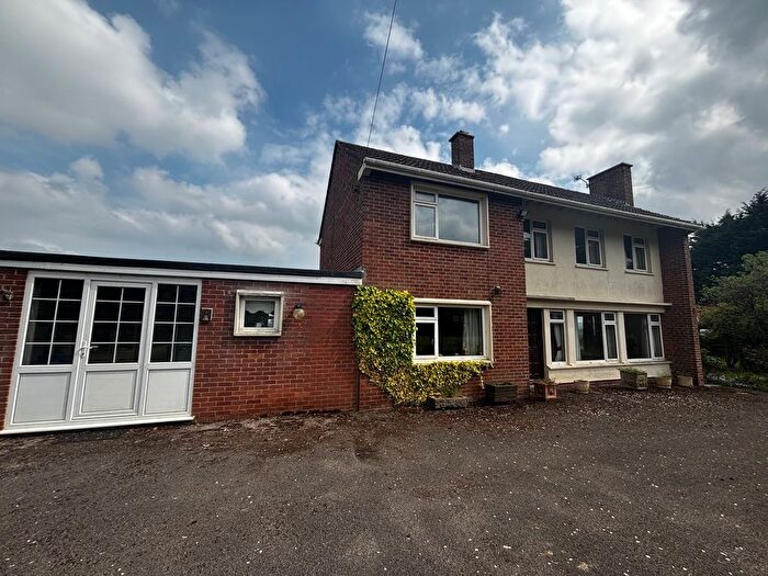 3 Bedroom Detached House To Rent In Bristol, BS39