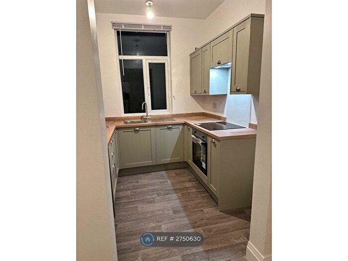 3 Bedroom Semi Detached House To Rent In Arlington Avenue, Blackpool, FY4