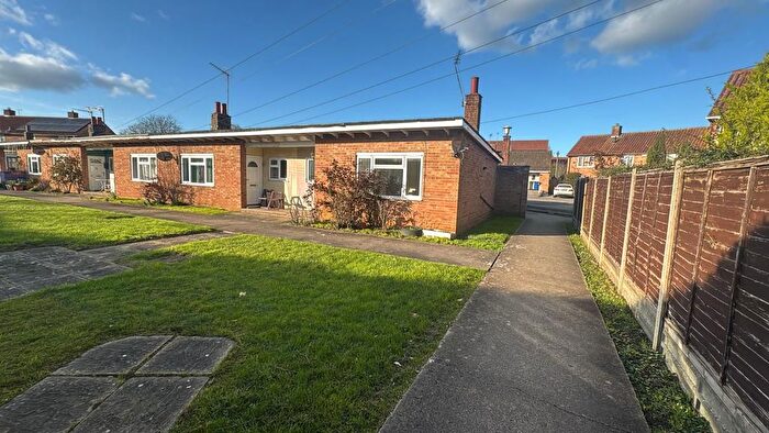 1 Bedroom Semi-Detached House For Sale In Ray Road, Bicester, OX26