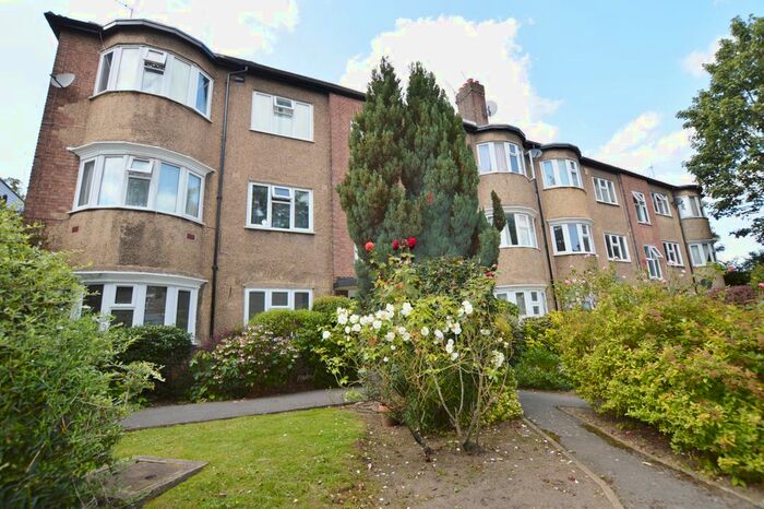 2 Bedroom Flat To Rent In Kingswood Road, Leytonstone, E11