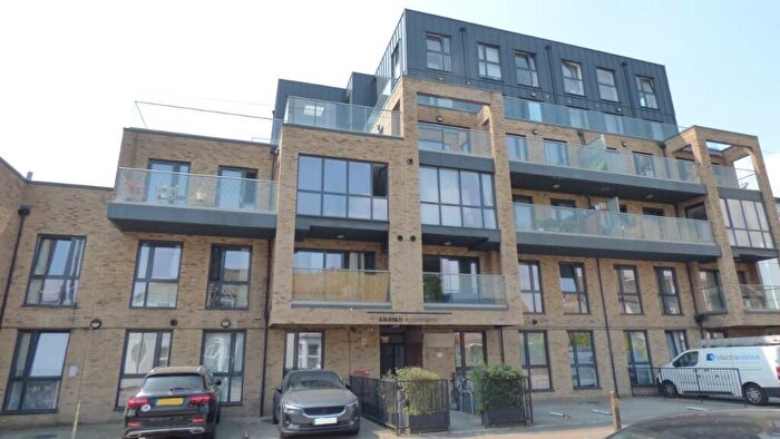 1 Bedroom Apartment To Rent In Trundleys Road, London, SE8