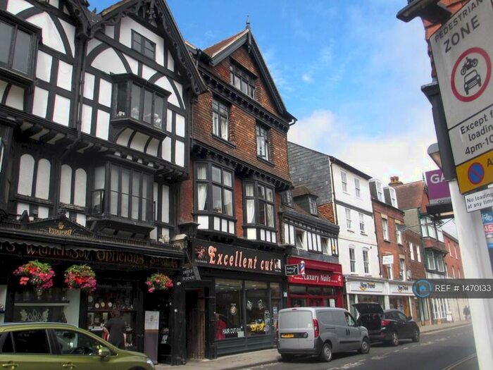 1 Bedroom Flat To Rent In Minster Street, Salisbury, SP1