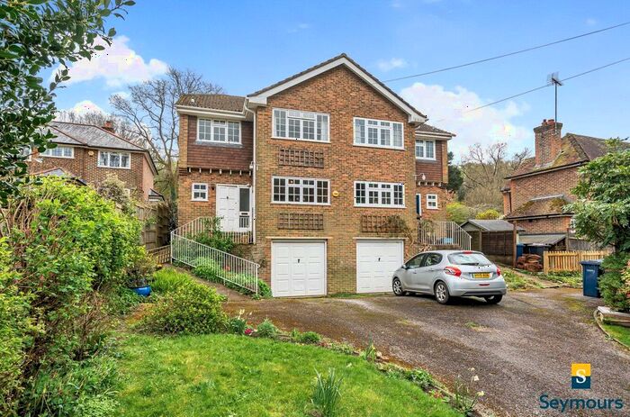 3 Bedroom Semi-Detached House For Sale In Blackheath, Surrey, GU4