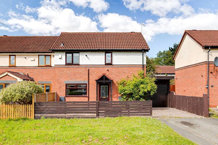 3 Bedroom Semi-Detached House To Rent In Circular Drive, Chester, CH4