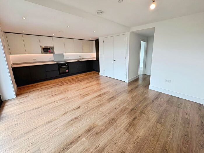 2 Bedroom Flat To Rent In Burnt Mill, Harlow, CM20
