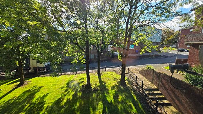 3 Bedroom Flat To Rent In Flat, Bradley House, Eldon Street Estate, Oldham, OL8