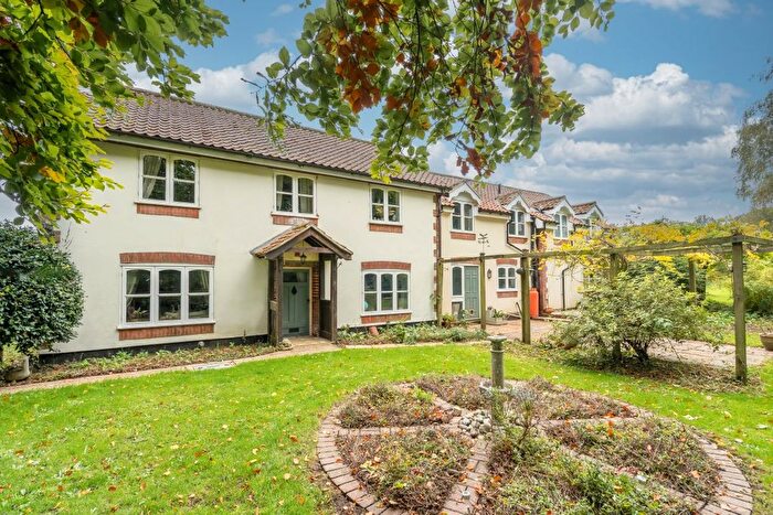 6 Bedroom Detached House For Sale In The Street, Lamas, Norwich, NR10